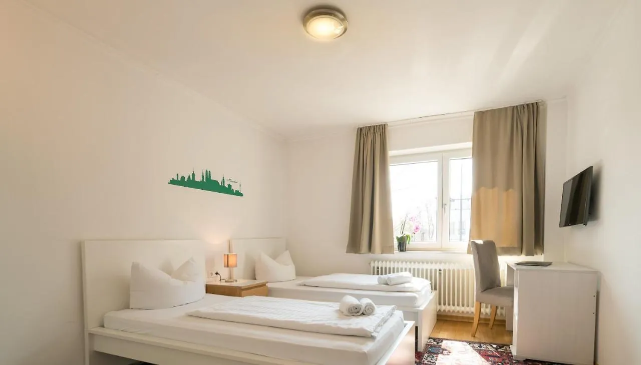 Guenstigschlafen24 - Die Guenstige Alternative Zum Hotel Mnichov Penzion