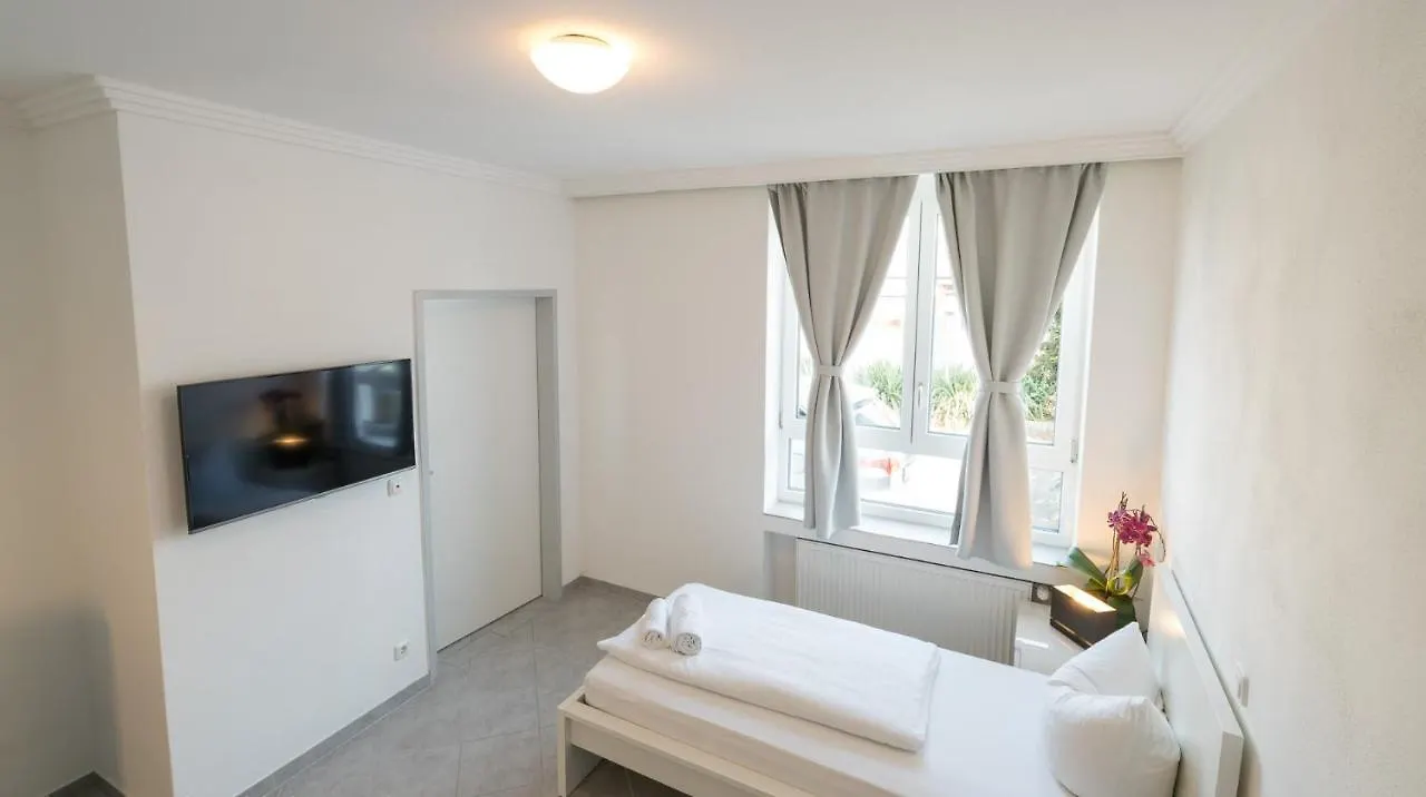 ** Guest house Guenstigschlafen24 - Die Guenstige Alternative Zum Hotel Munich Germany
